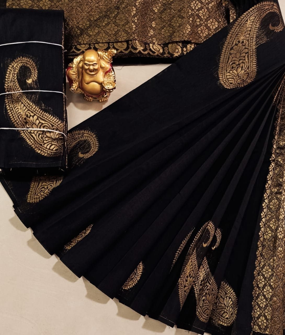 Soft Silk Saree with Paisley Zari Motifs